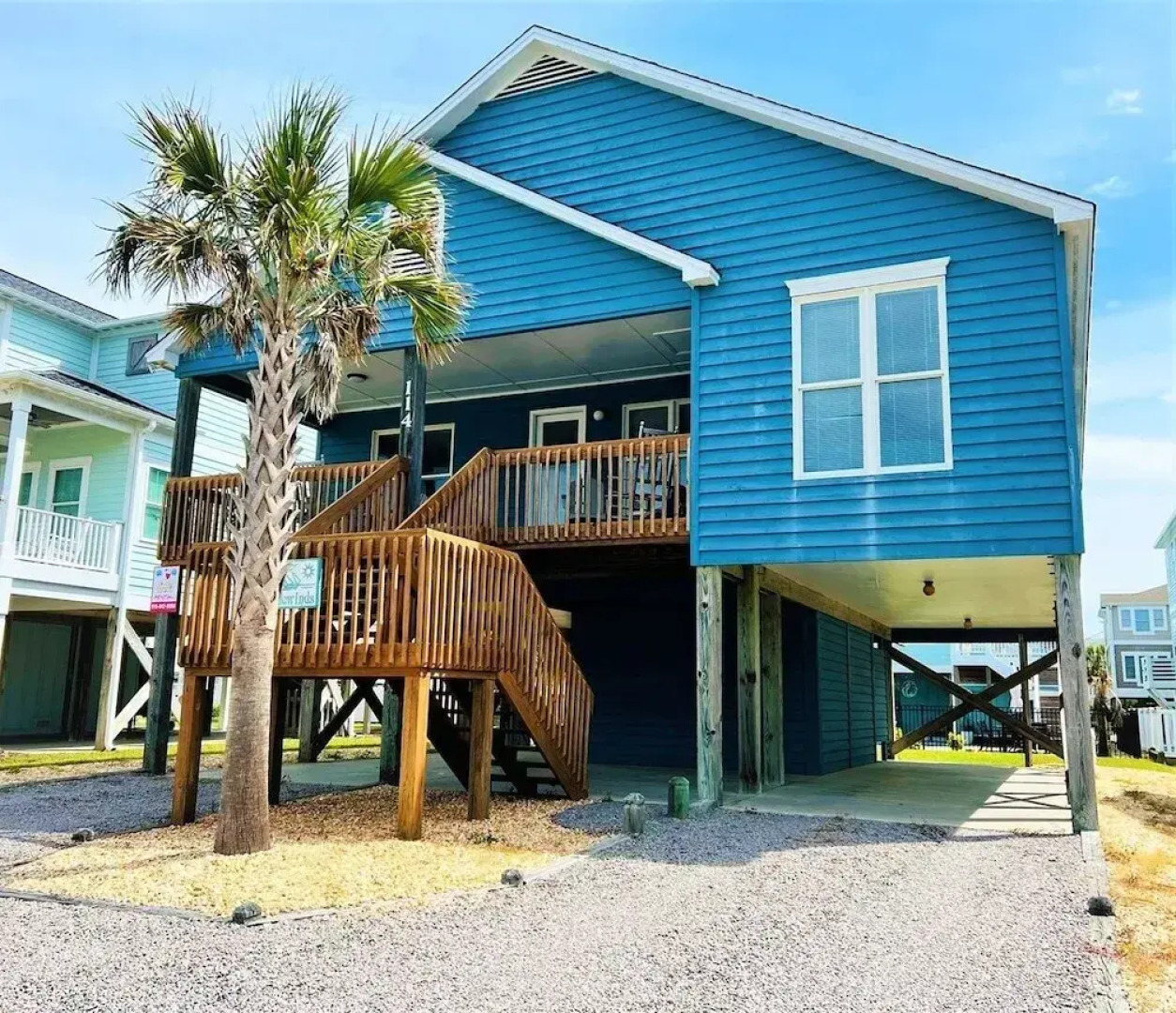 Tradewinds 4 Bedroom Home by RedAwning