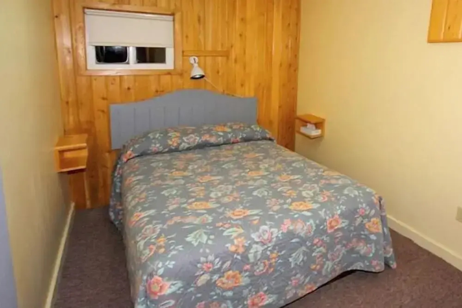 Spectacle Lake Lodge