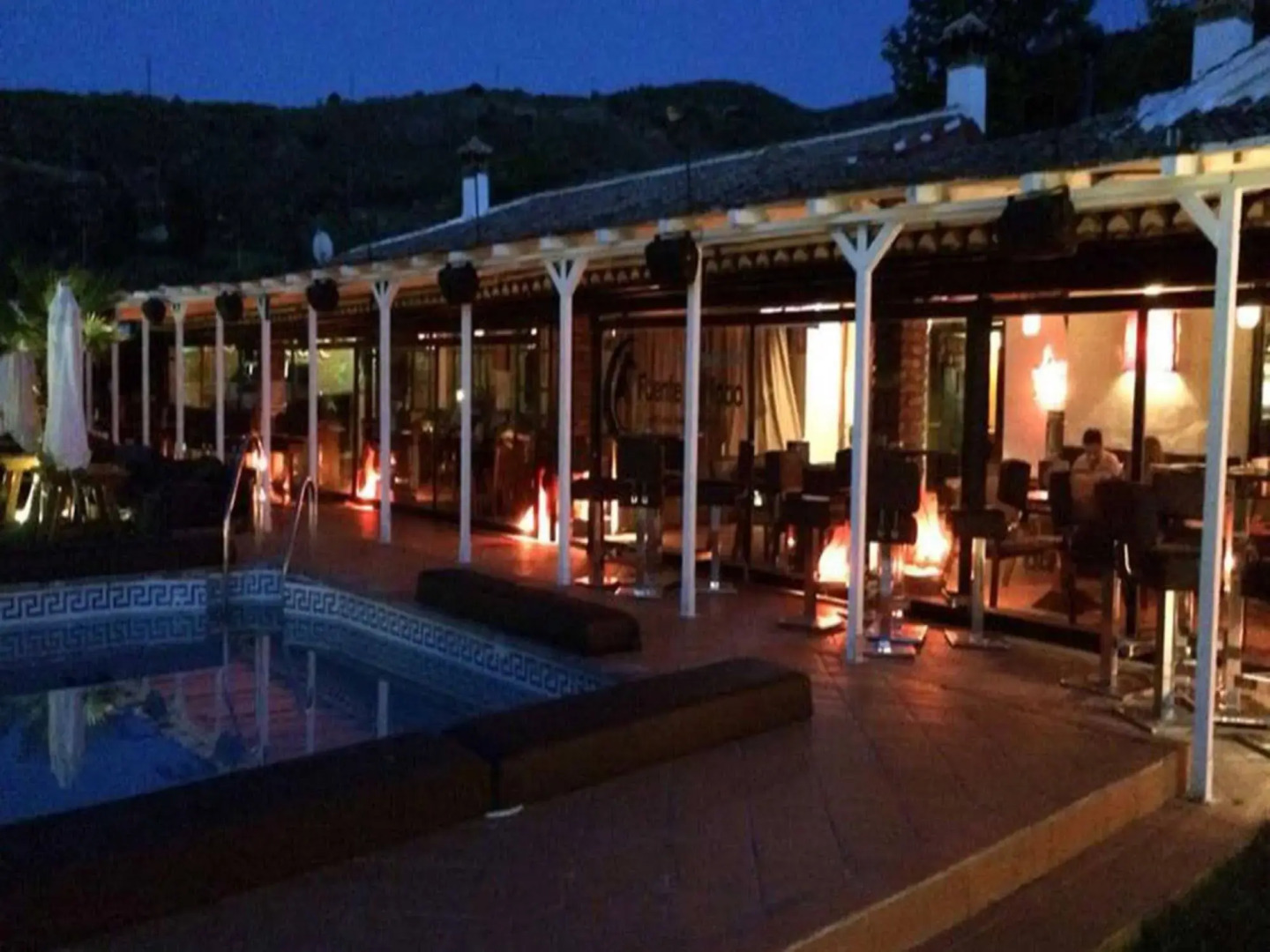 Fuente del Lobo Glamping  Bungalows - Adults Only