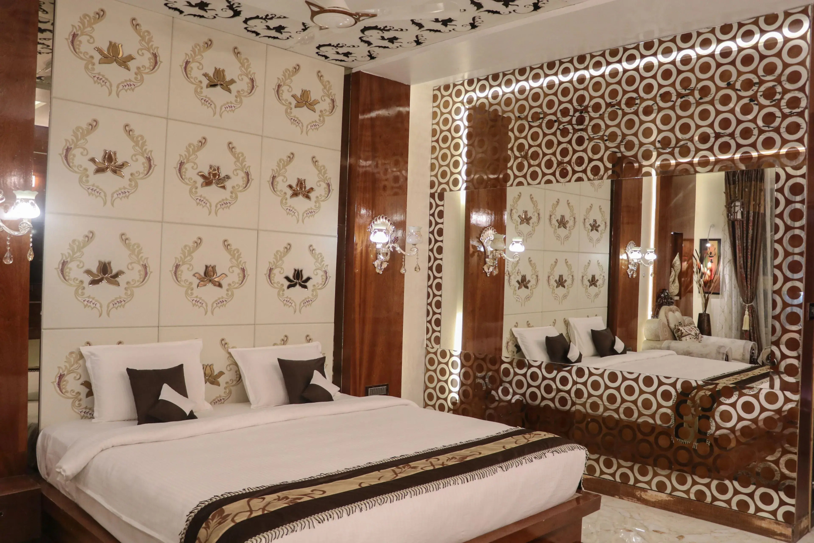 Hotel Rajahamsa