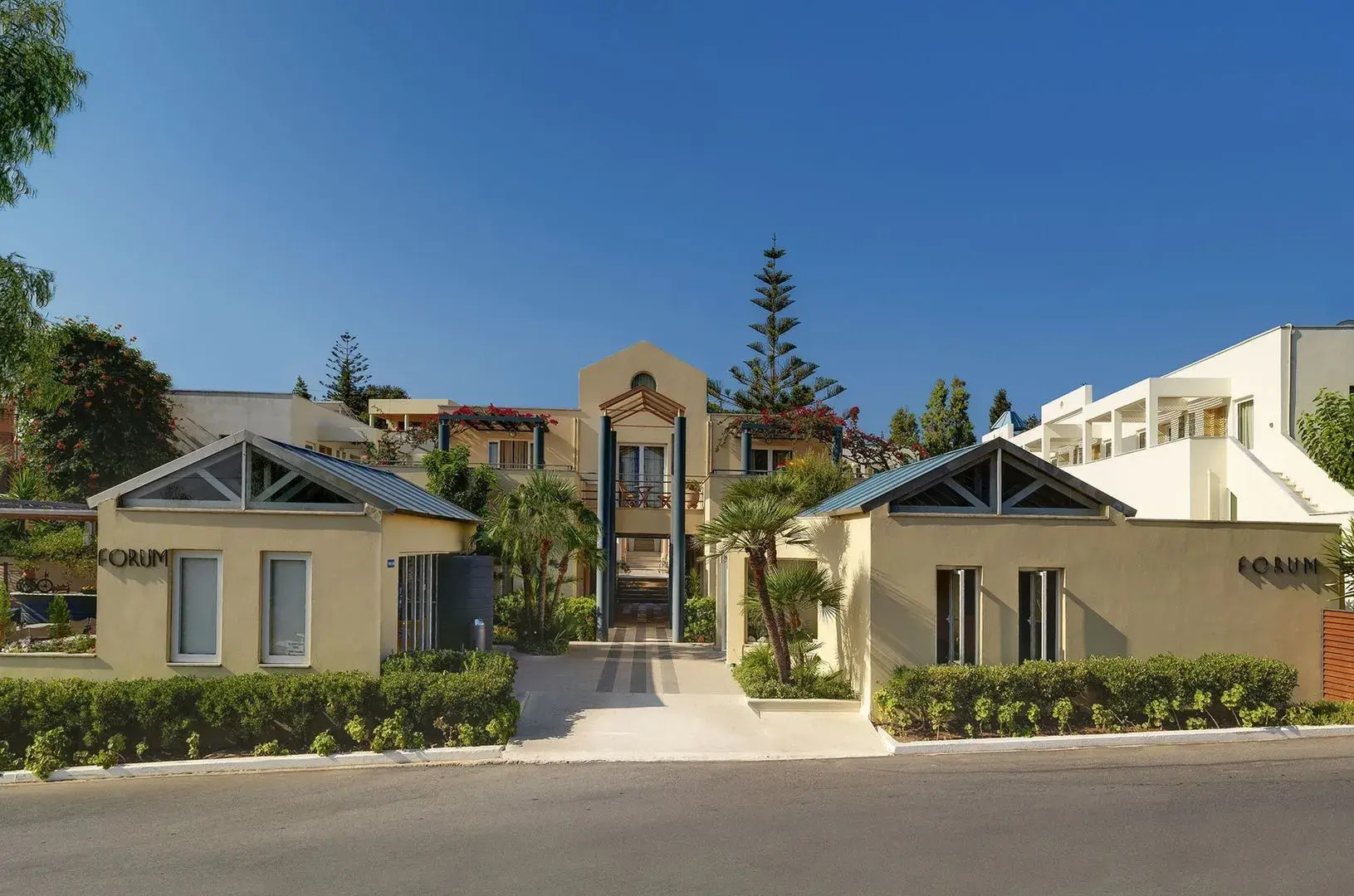 Forum Suites