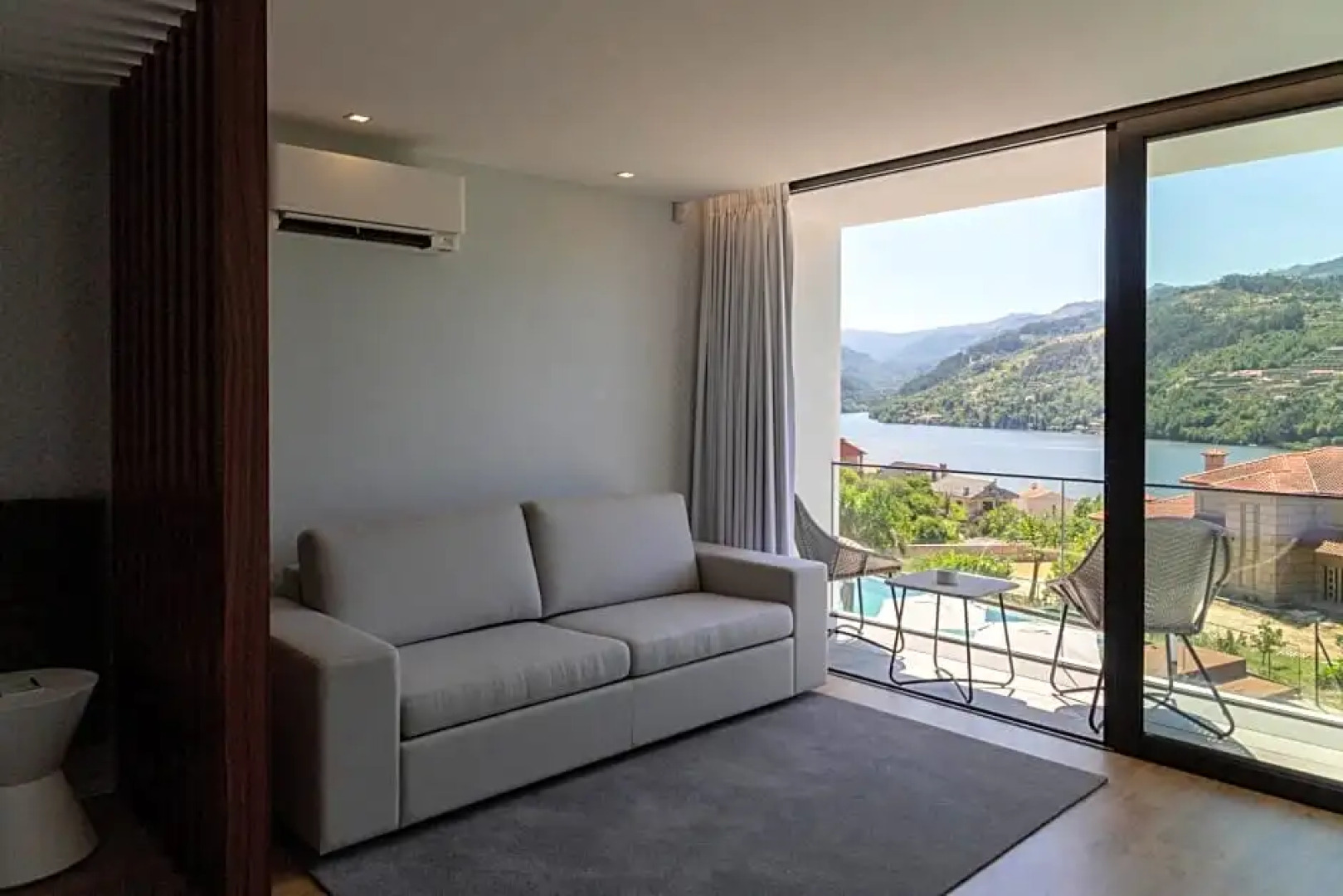 Portovella Lodges & Bungalows