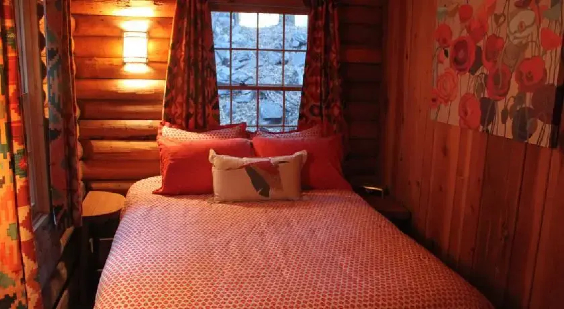 Log Cabin in the Woods with WiFi!