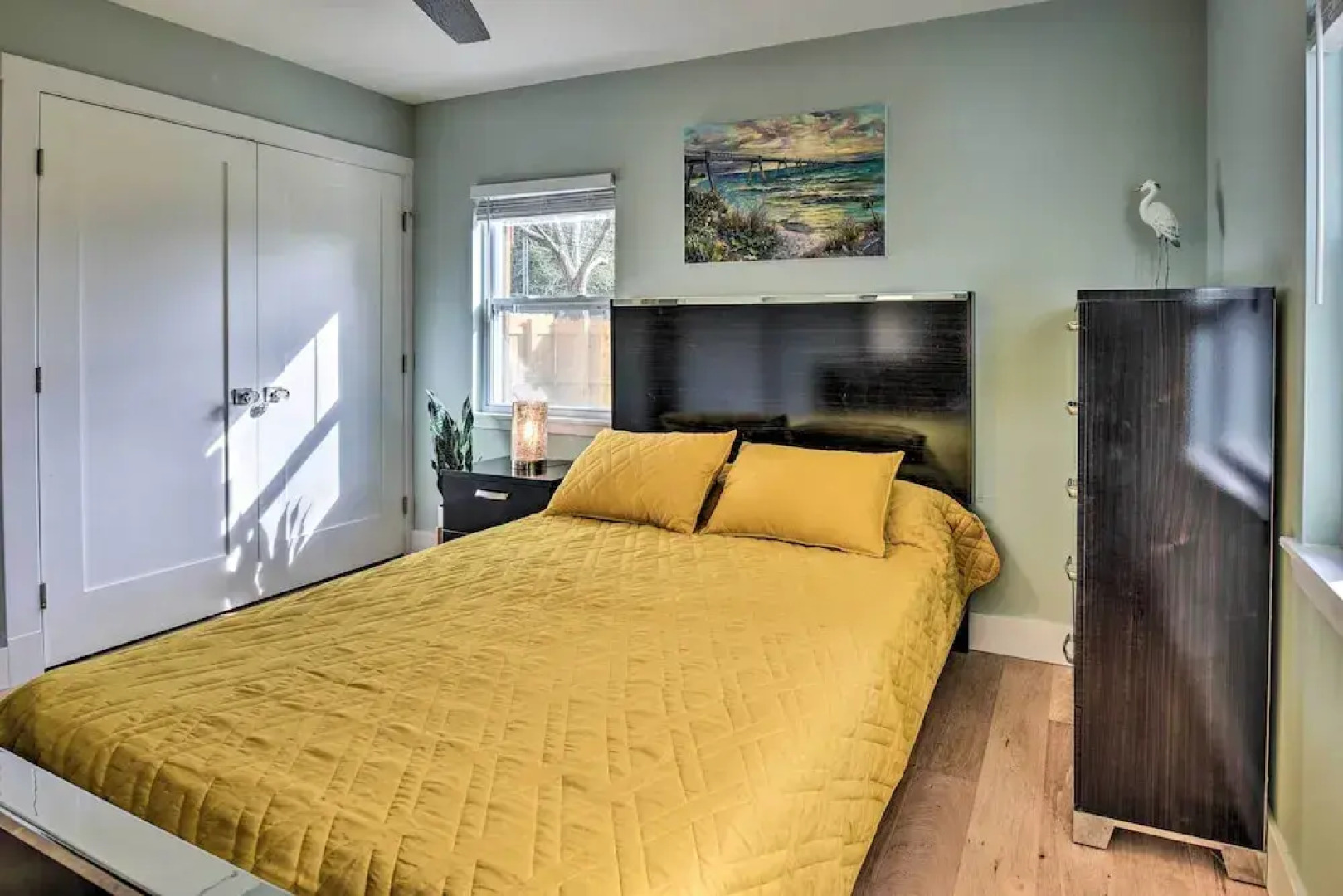 Emerald Coast Vacation Rental: 1 Mi to Beach