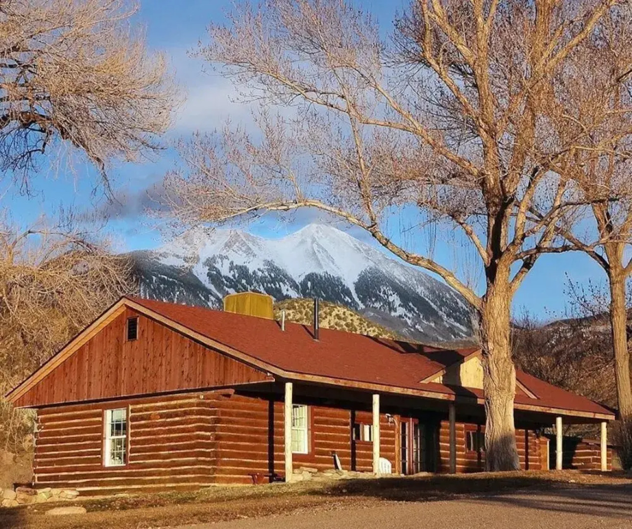 Pack Creek Road House by RedAwning