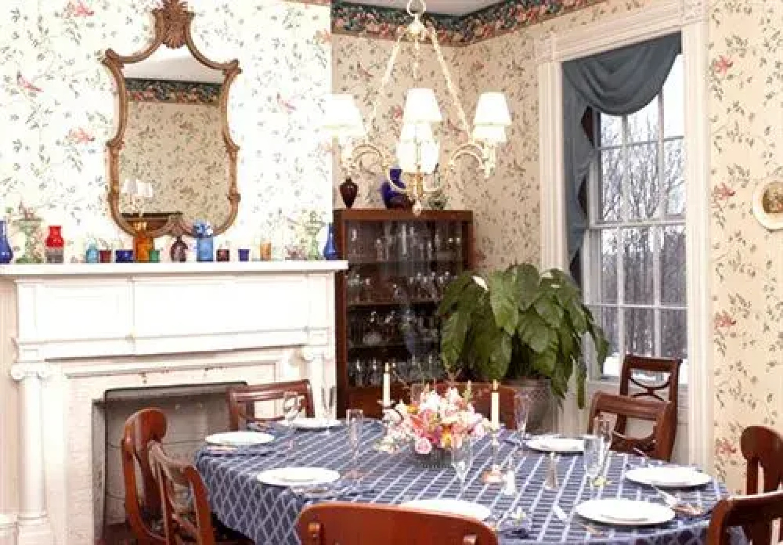 John Morris Manor Bed & Breakfast