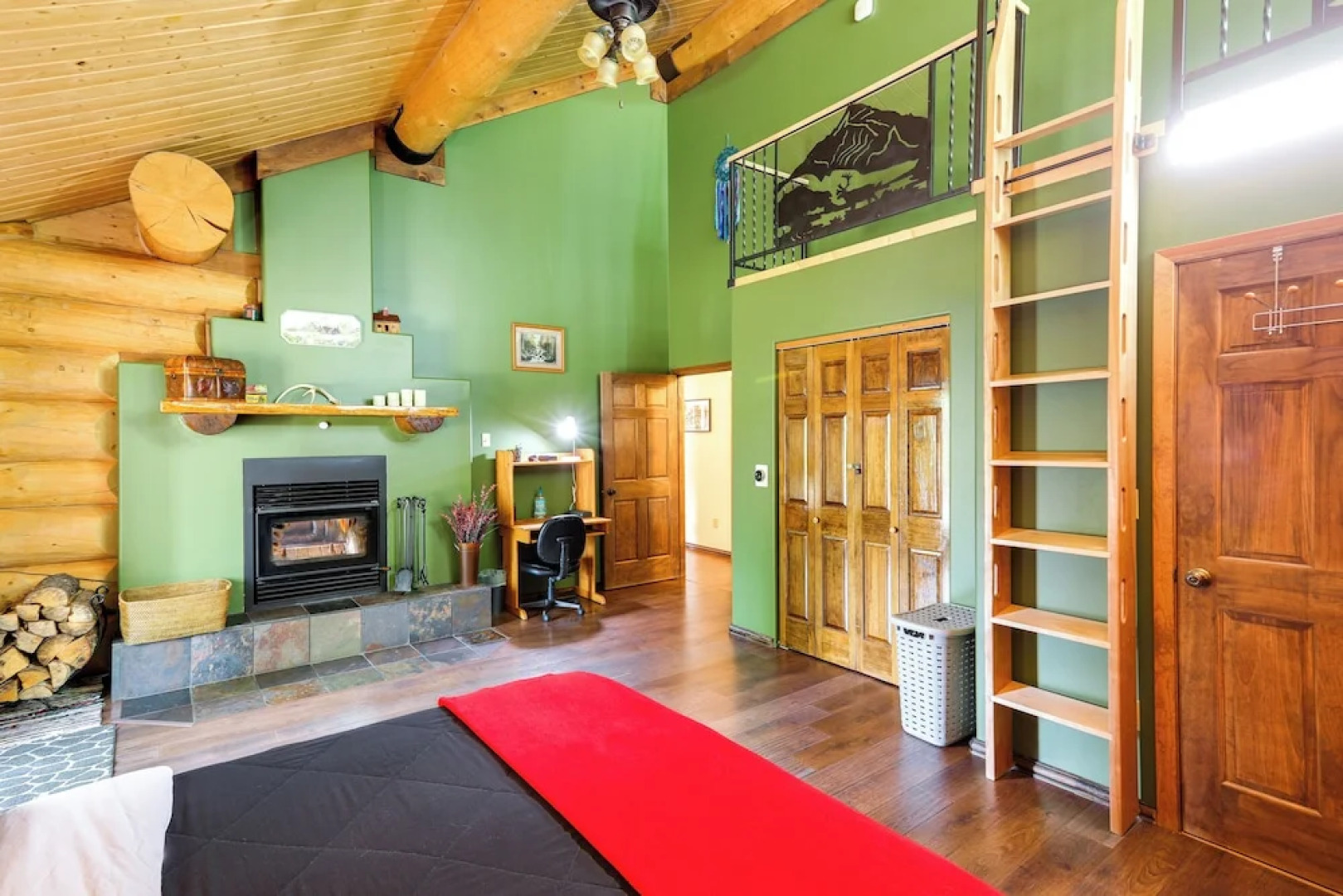 Riverside Log Cabin: On-site Aurora Viewing!