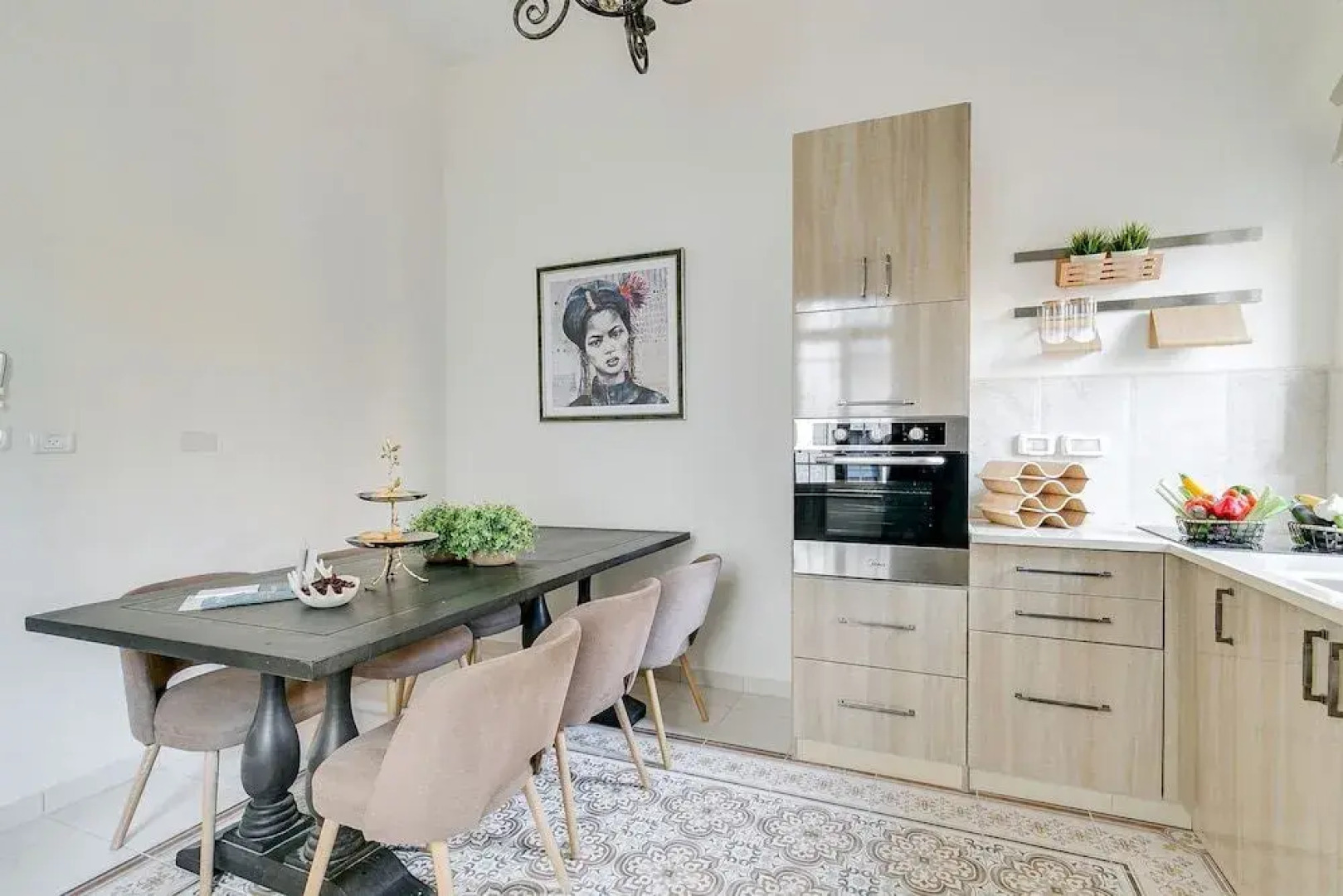 Sweet Inn-King David Pearl