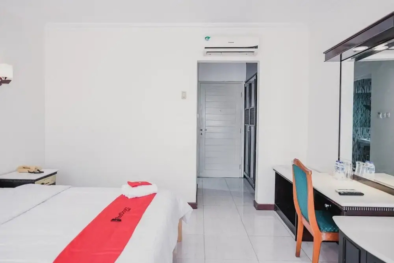 RedDoorz Plus near Pelabuhan Merak