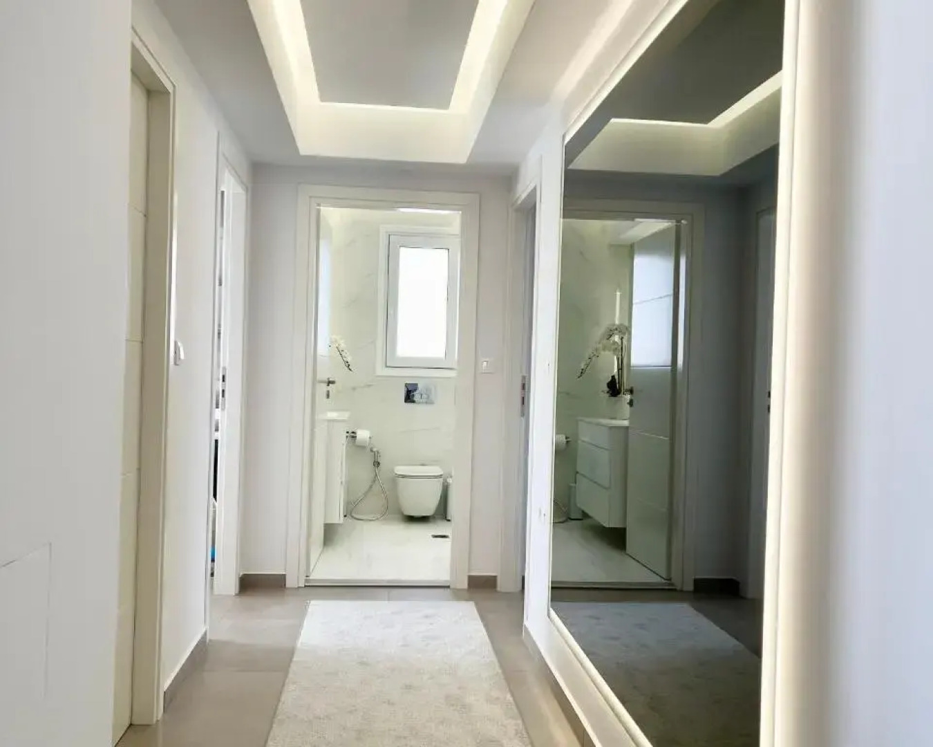 White House Kokas Luxury Apartments