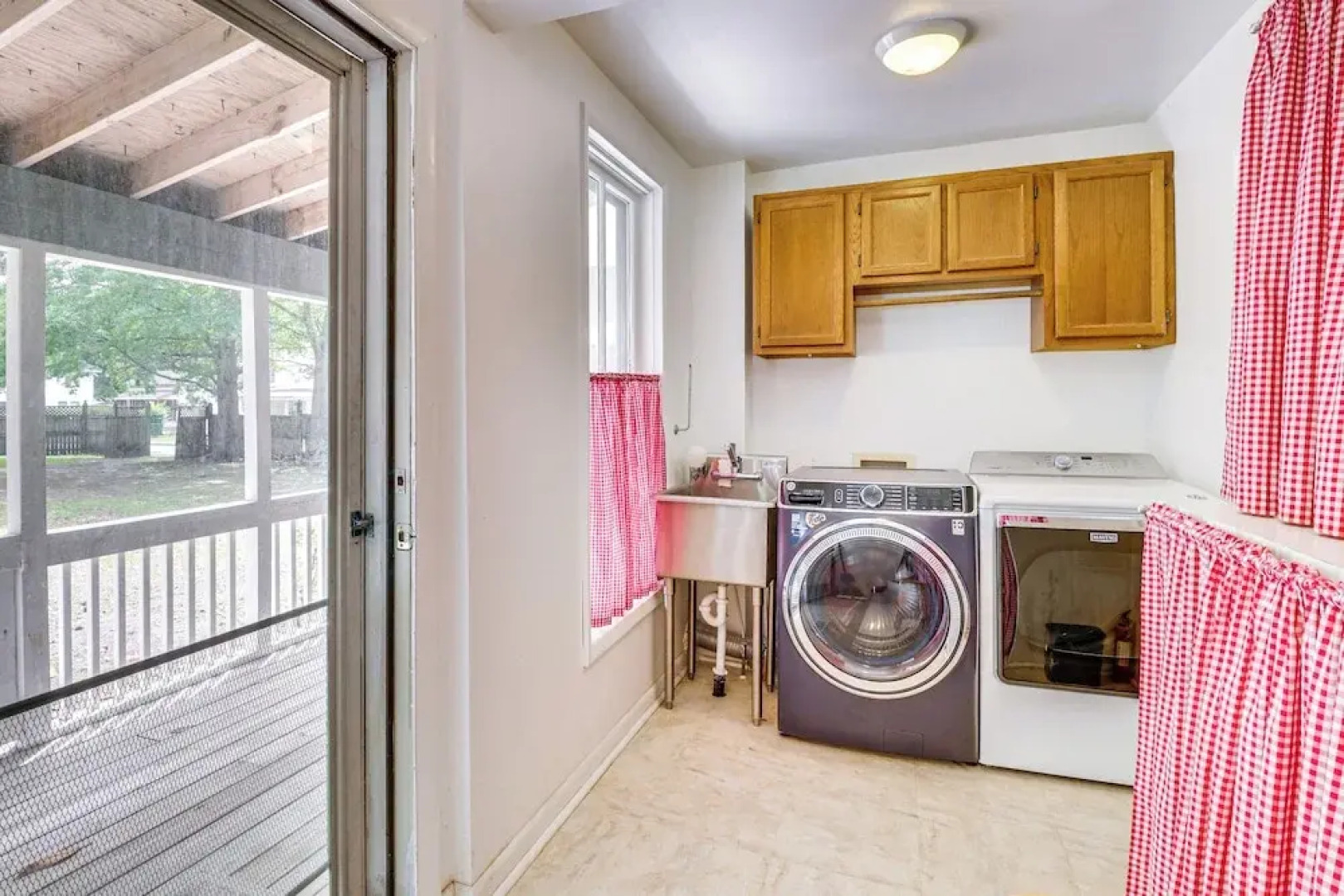 Walk to Waterfront: Downtown Elizabeth City Home!