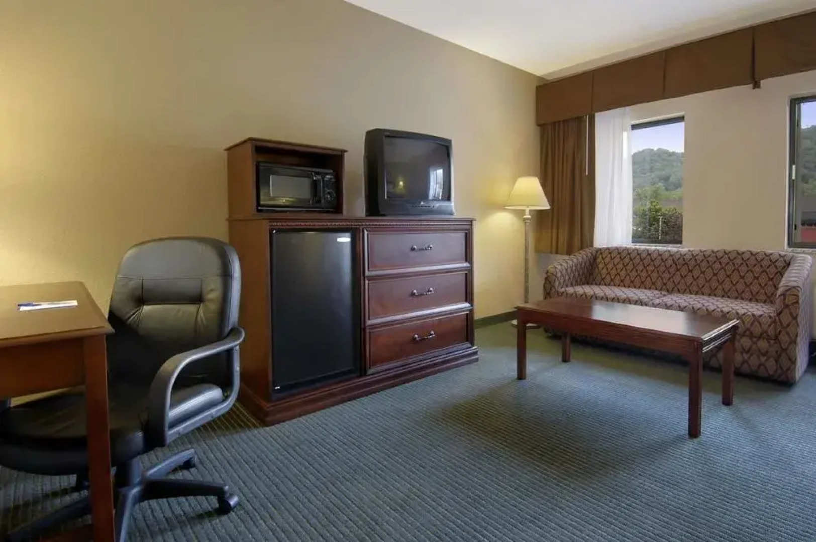Baymont Inn & Suites Cherokee Smoky Mountains