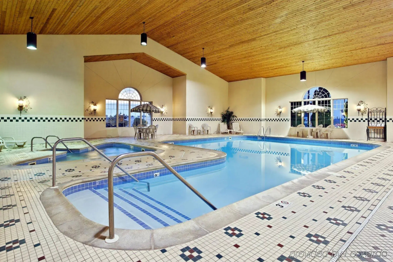 Country Inn & Suites by Radisson, Sycamore, IL