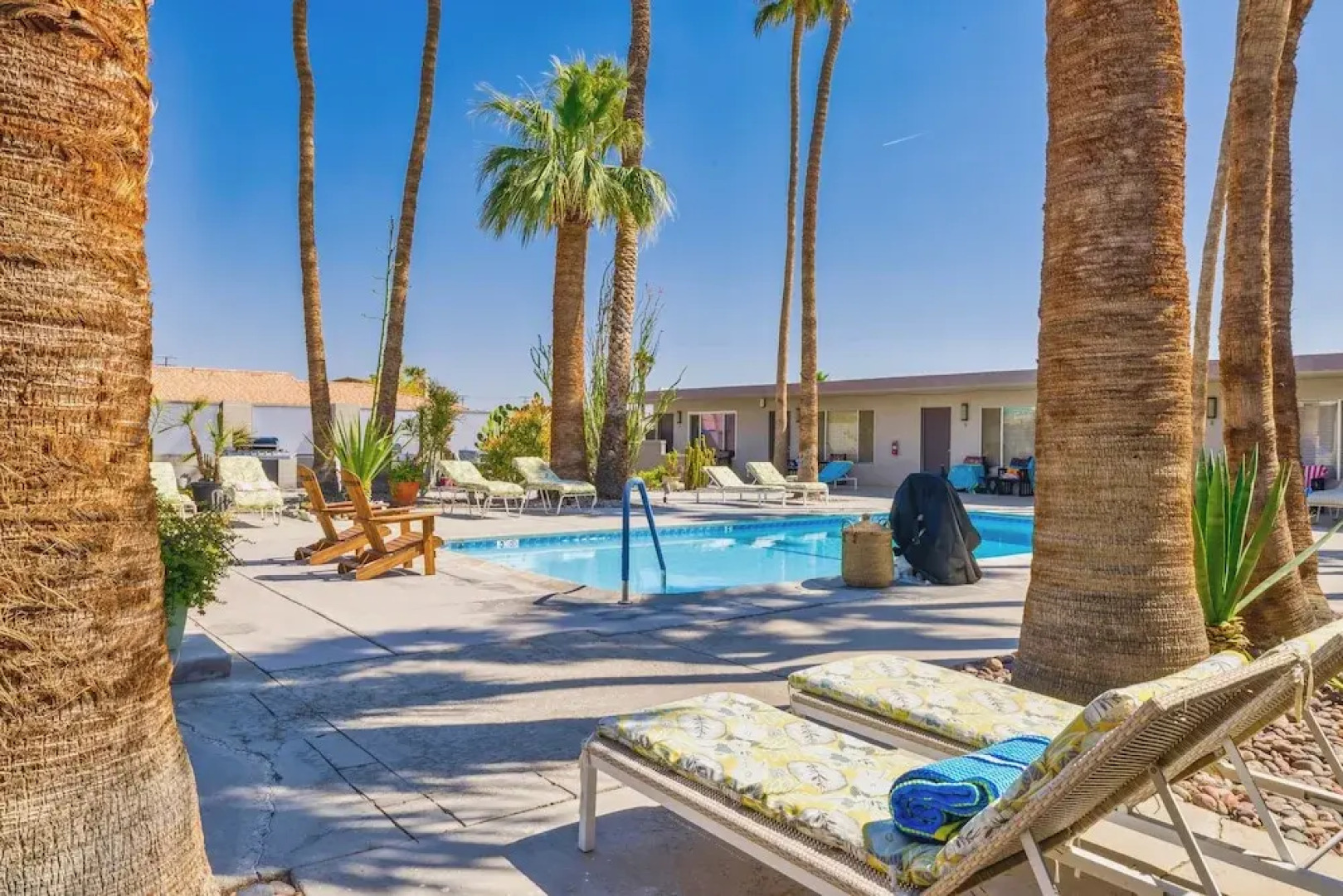 Lido Palms Resort and Spa