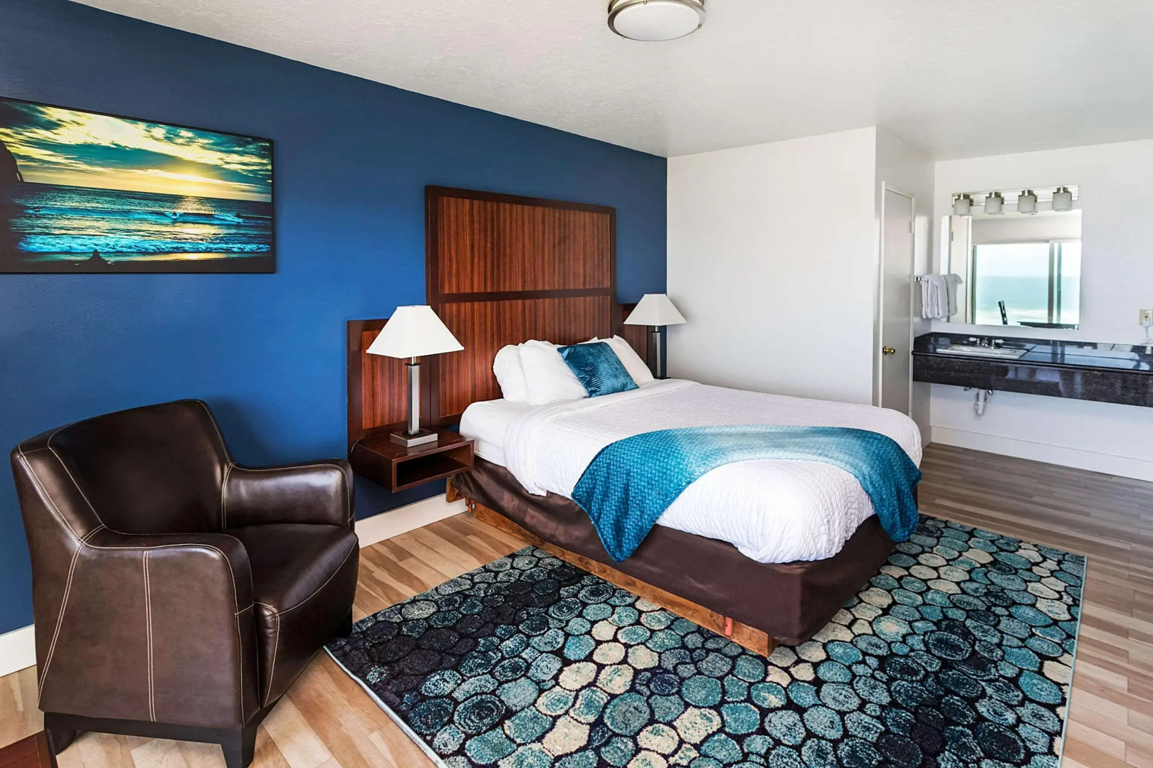 Clarion Inn Surfrider Resort