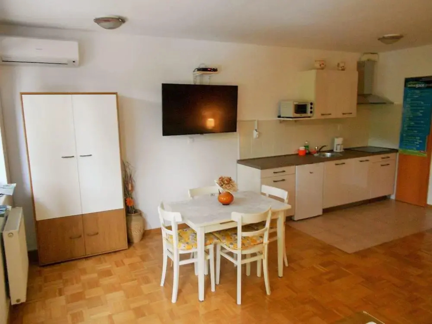 Apartment Honey Bee with Sauna