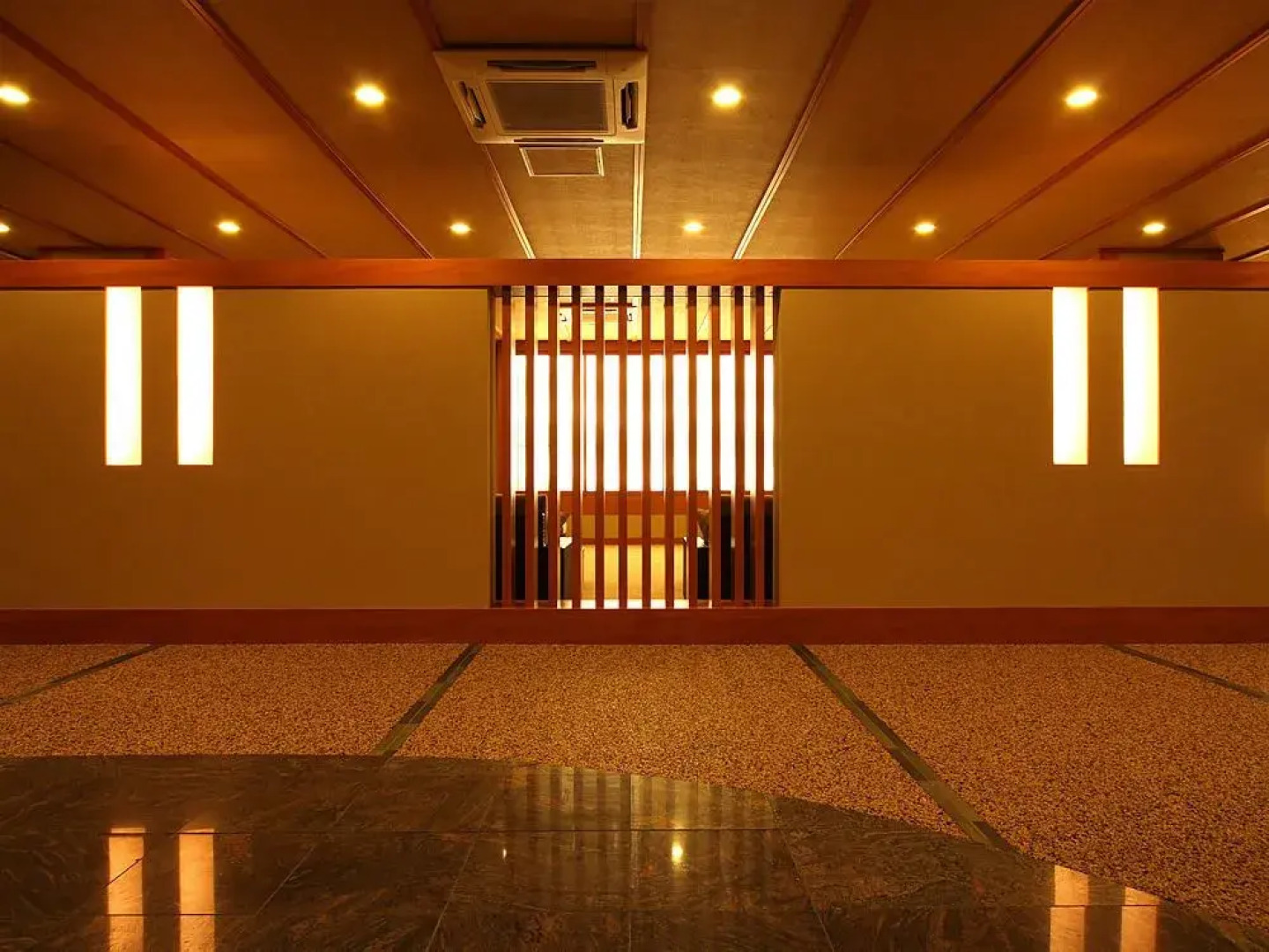 Tenku Kaiyu no Yado Suehiro