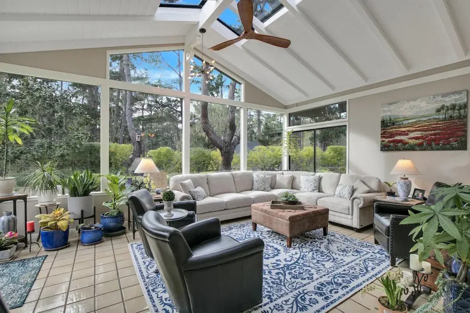 Lx47: Pebble Garden Retreat Home With Modern Kitchen