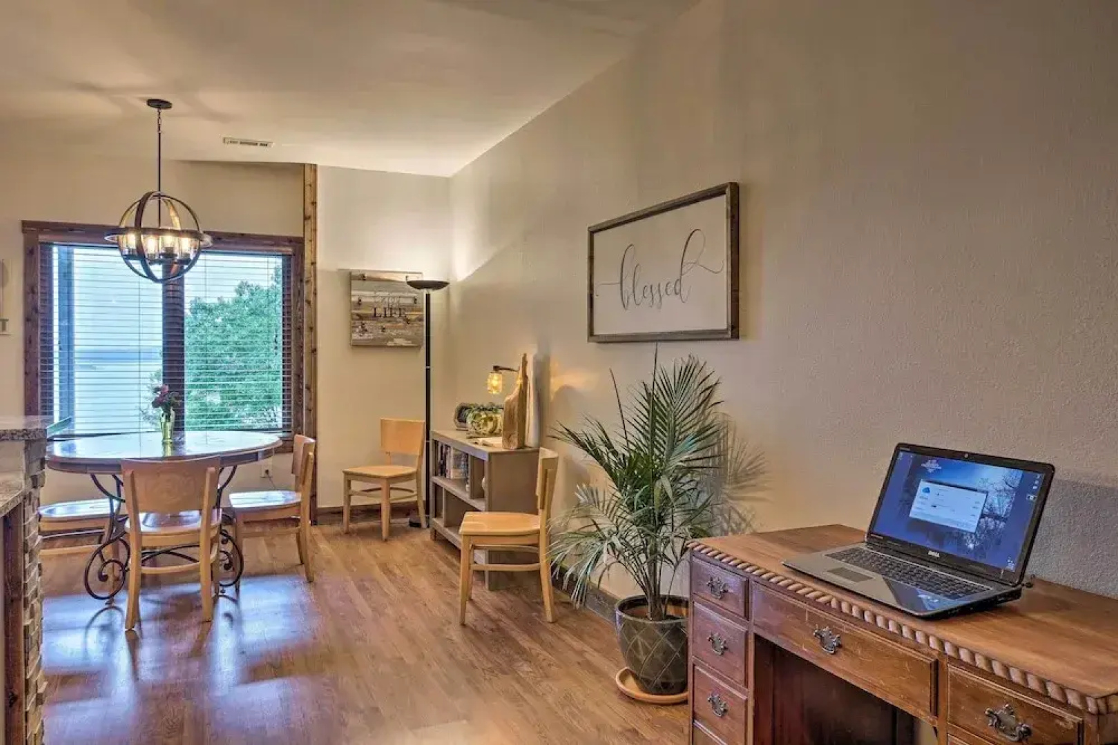 Beaver Lake Retreat w/ Lake Access & Fire Pit!