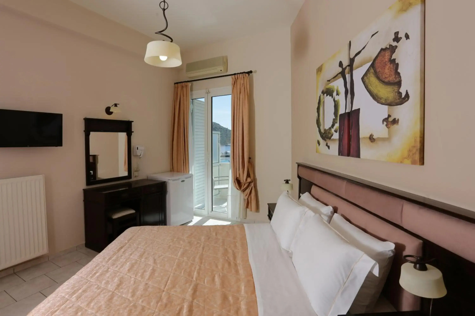 Aktaion Hotel