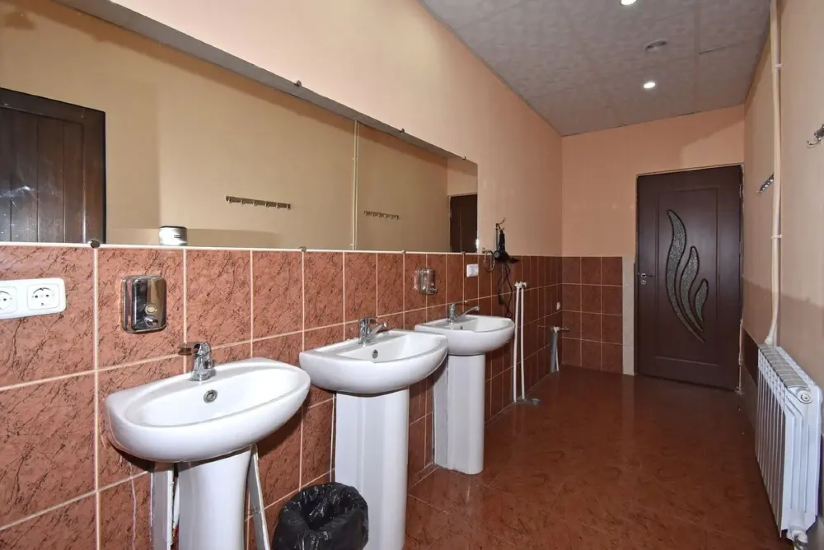 Li-Em Fauna Hostel
