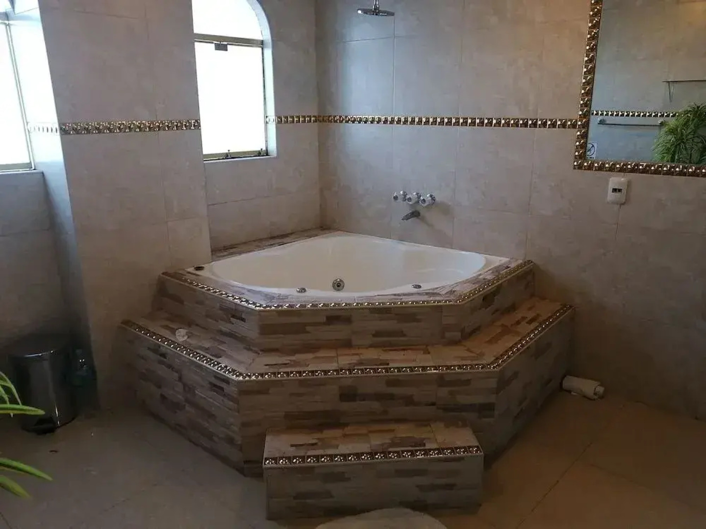 Terra Mistica Ciudad Del Lago Hotel