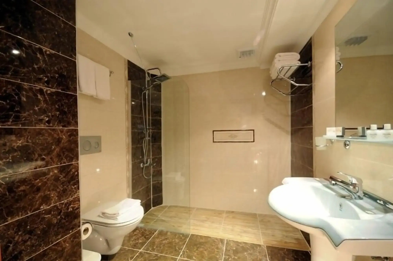 Отель L’etoile Beach