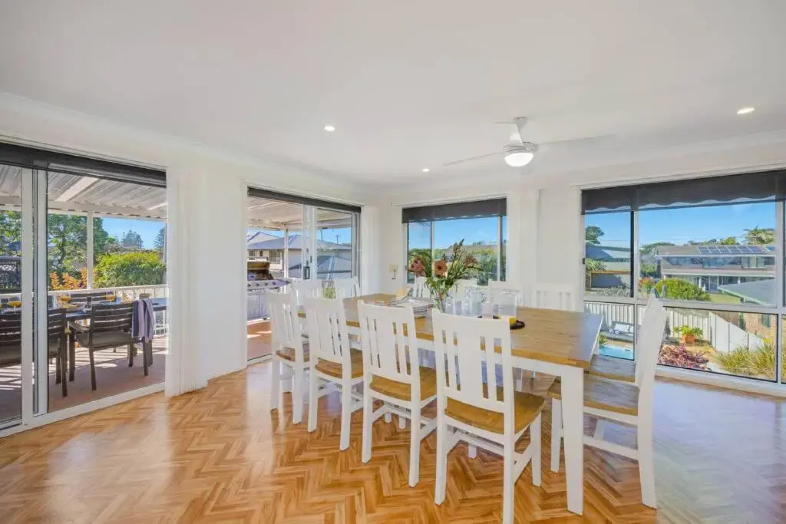 Otto House - family beach house with pool