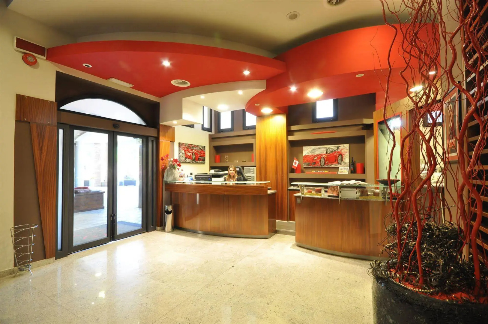 Planet Hotel