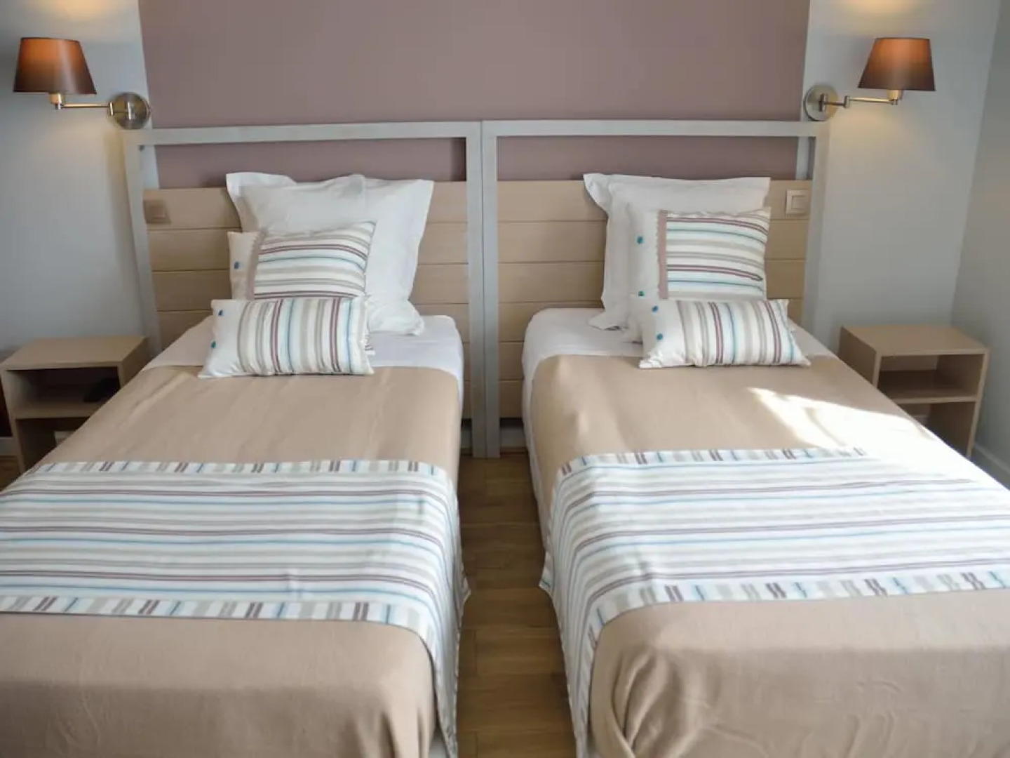 Le Jardin Des Pierres Dorées