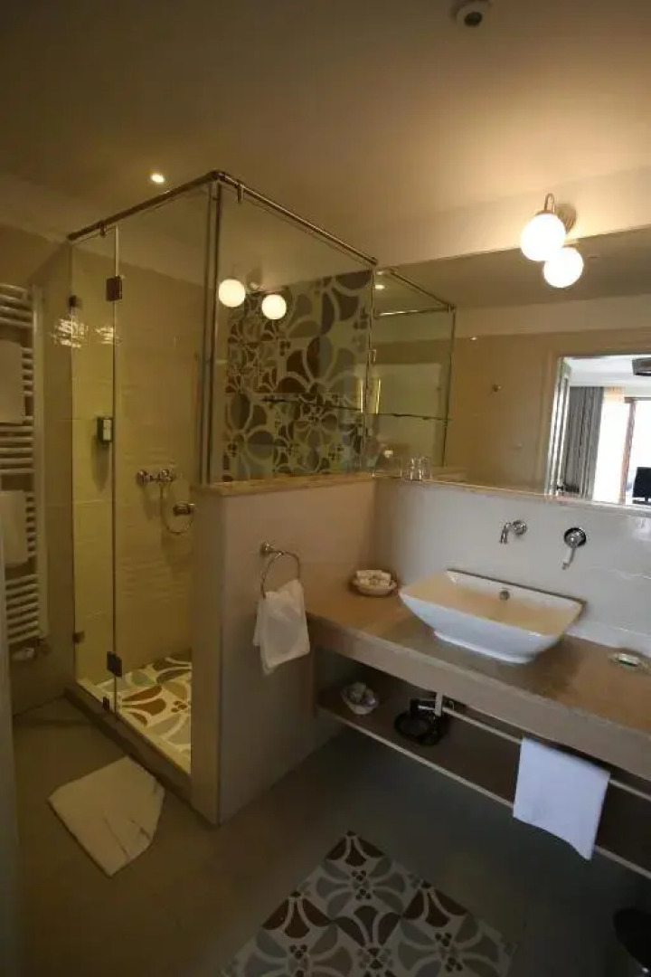 Crocus Gere Bor Hotel Wine Spa