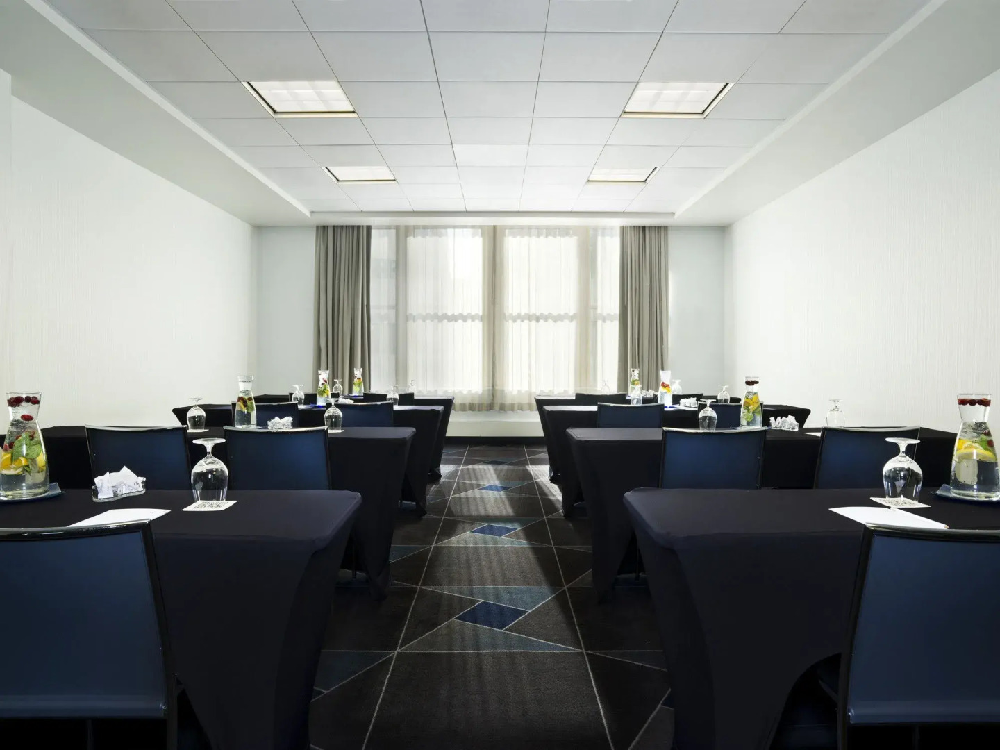 W Minneapolis - The Foshay