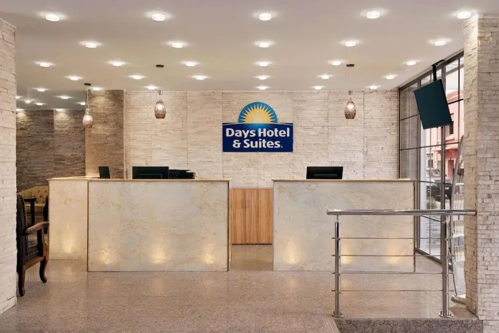 Days Hotel and Suites by Wyndham Dakar