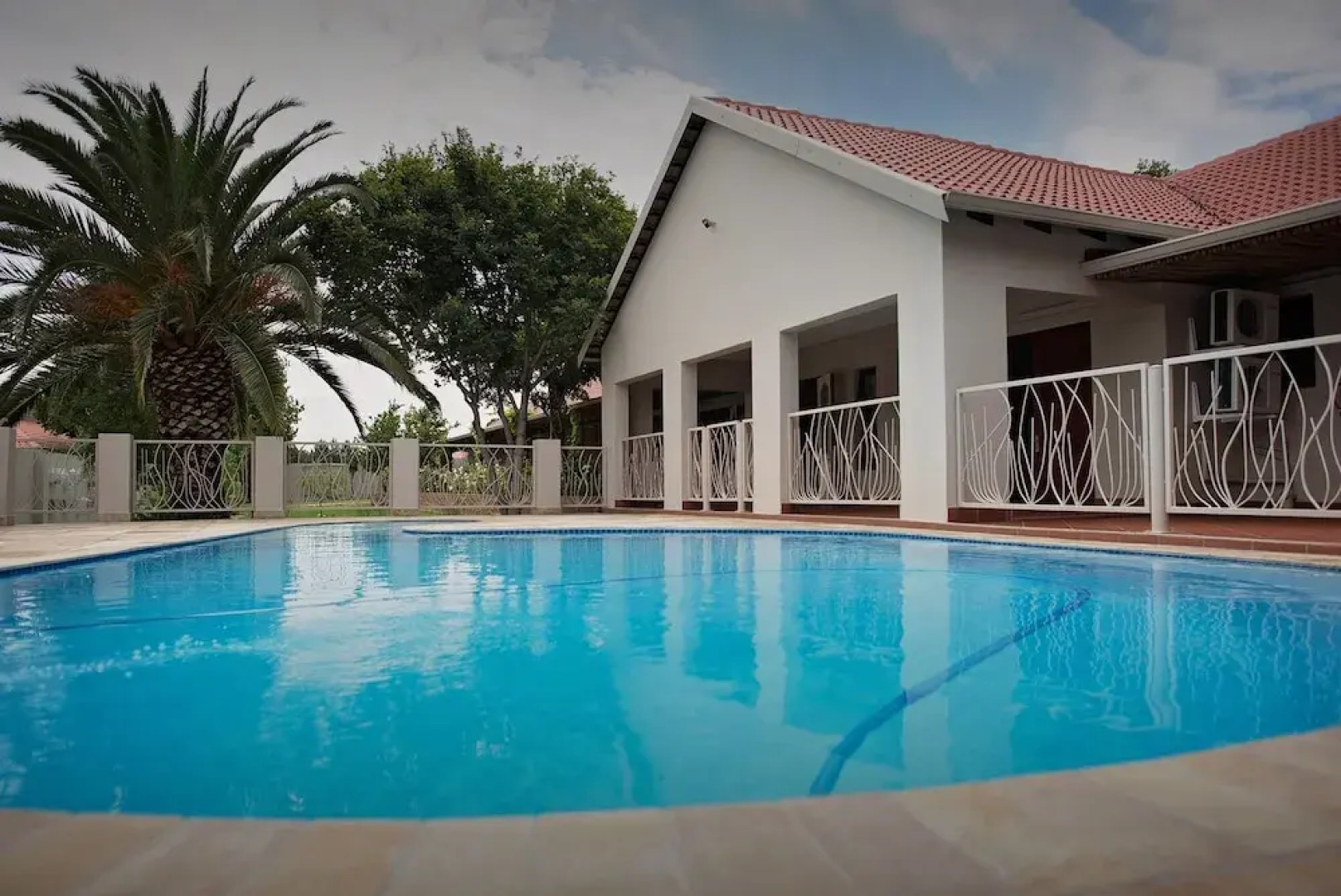 Hippo River Lodge