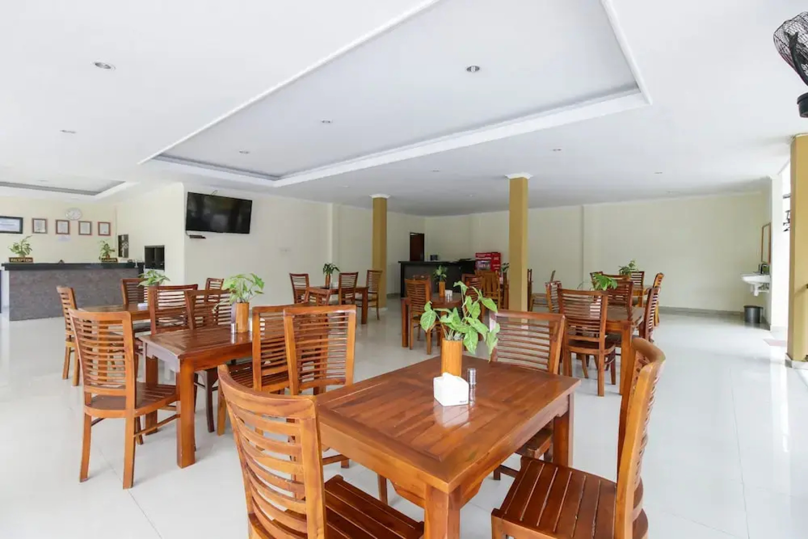 Airy Batu Layar Raya Senggigi 2 Lombok