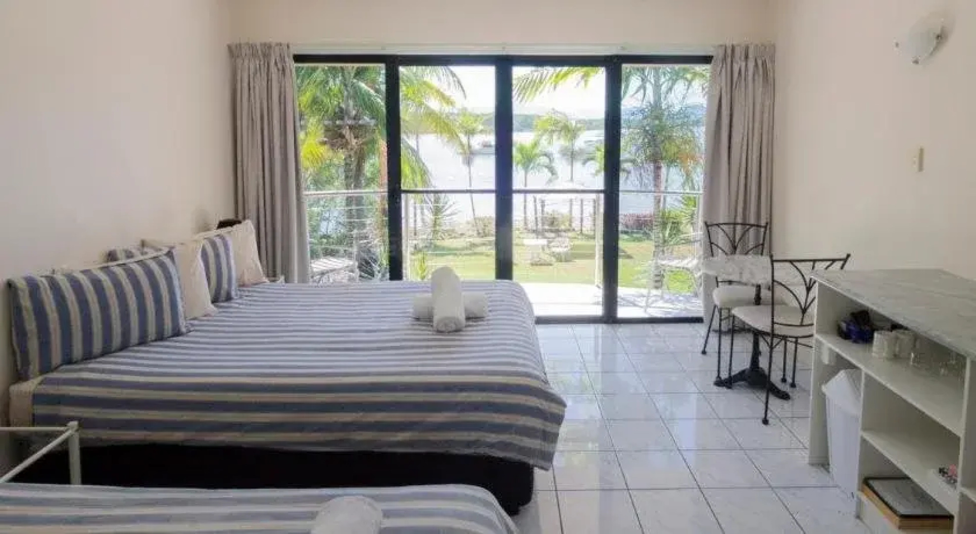 Hinchinbrook Marine Cove Resort