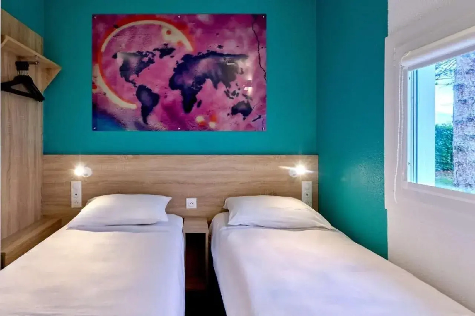 Hotel Kyriad Direct Moulins Sud