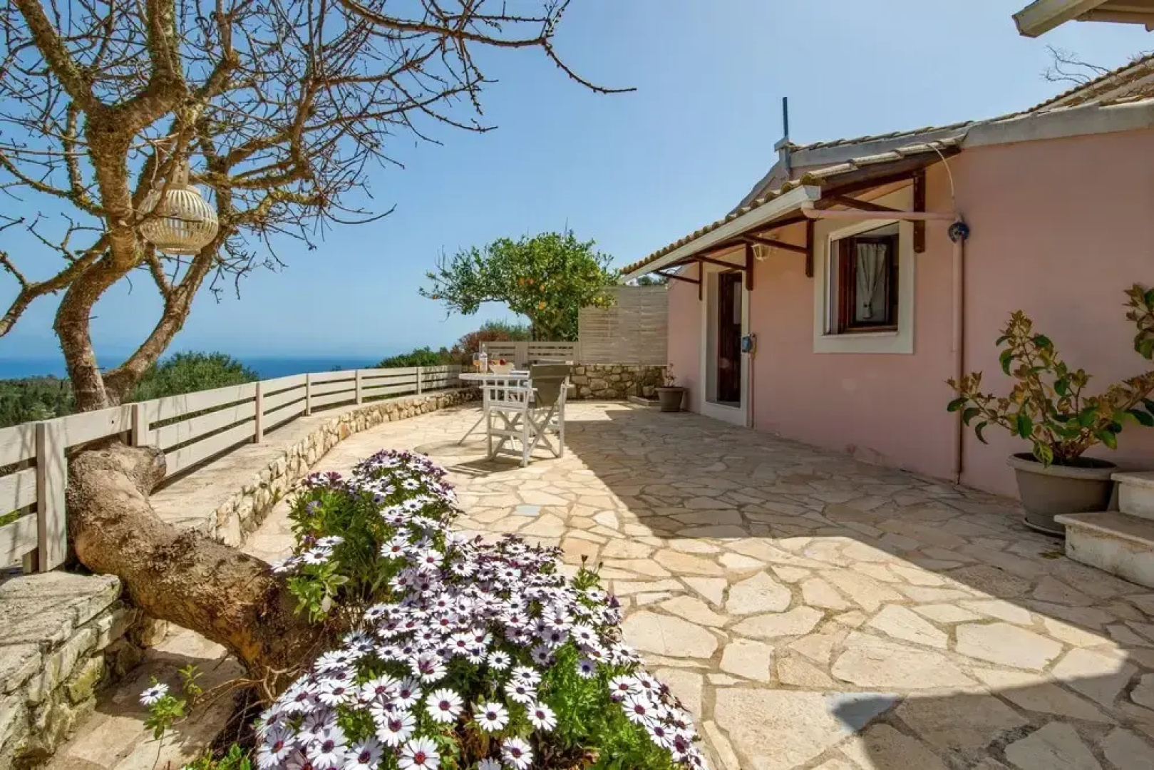 Paxos Couple House By Konnect