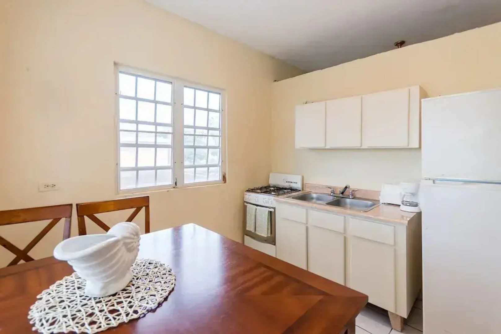 Sol del Atlantico Inn at 681 Ocean Drive