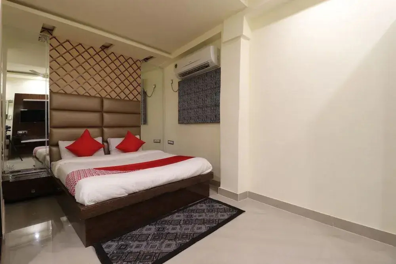 Oyo 47405 Comfort Inn