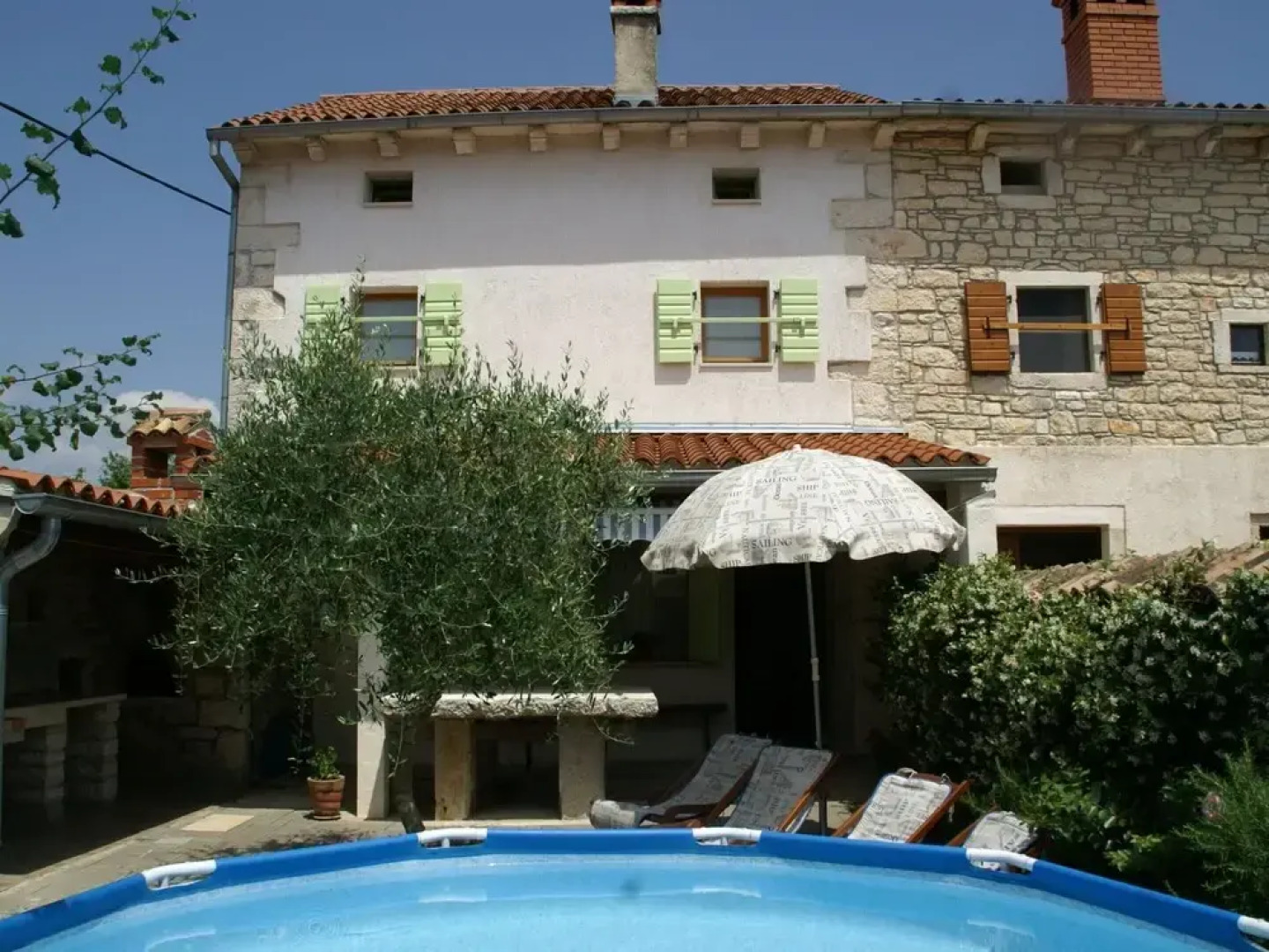 Stone Holiday Home in Peresiji With Pool