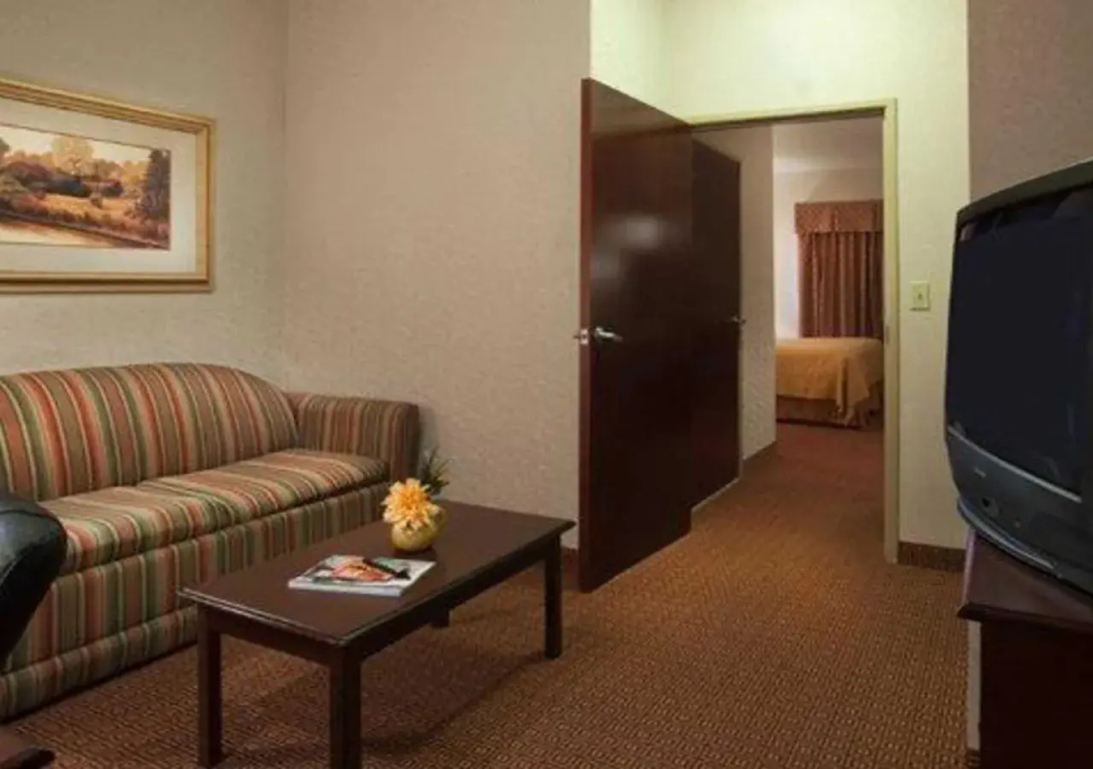 Quality Inn & Suites, Near University