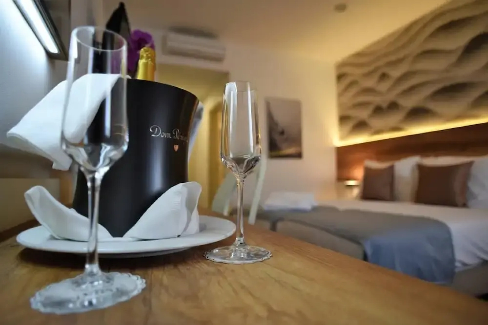 Santiny Hotel & Restaurant