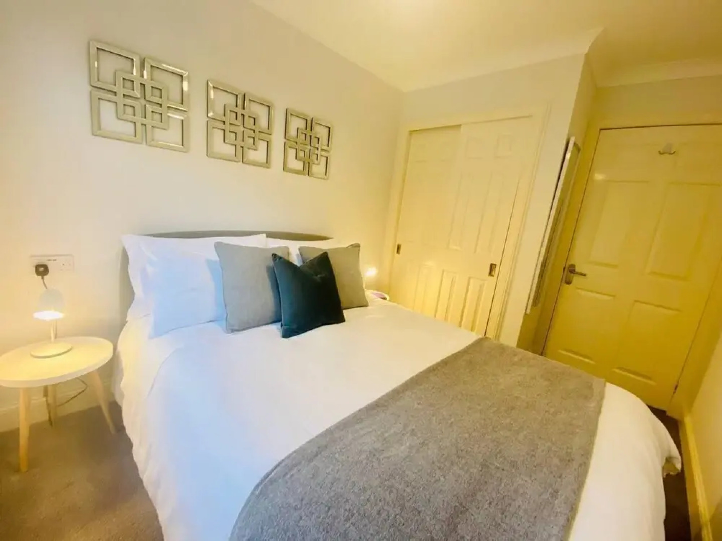 Cosy 2-bed Cottage With Stunning Hill & Loch Views