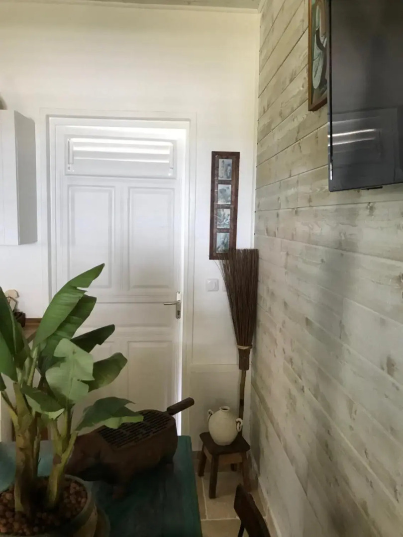 Villa 1 de standing 80m2 avec piscine et vue imprenable sur la mer et sur la campagne