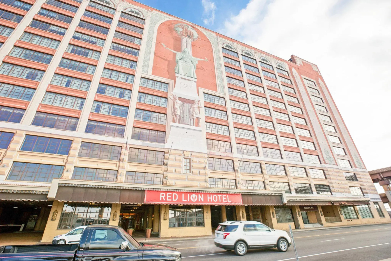 OYO Hotel St. Louis Downtown City Center MO