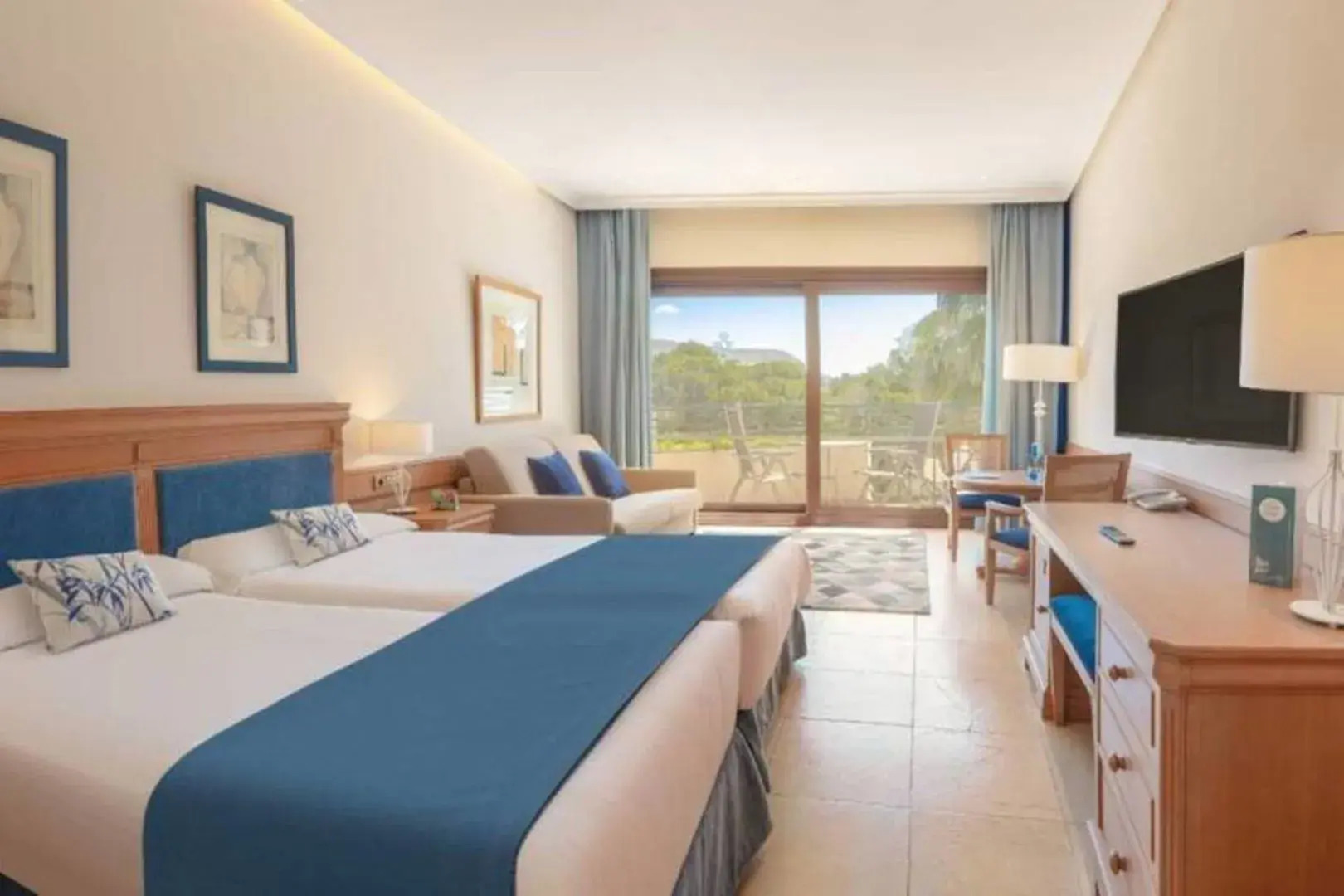 SH Villa Gadea Hotel