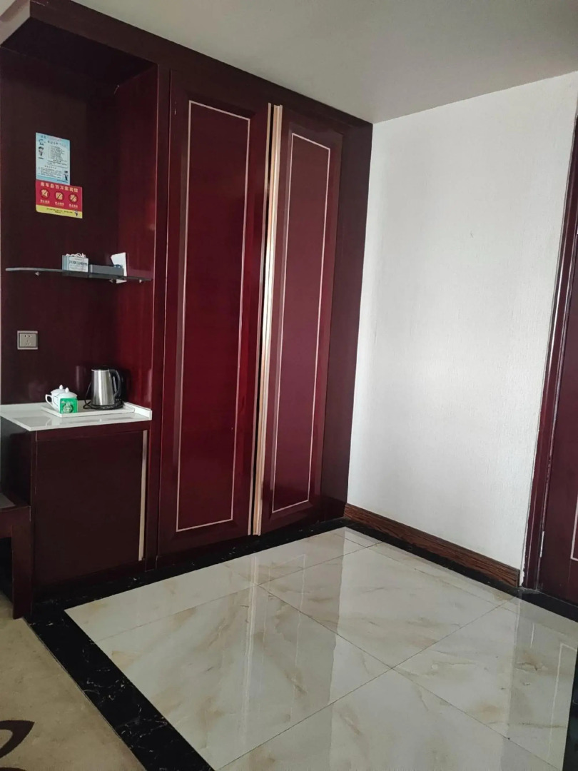 Baiwanjia Business Hotel