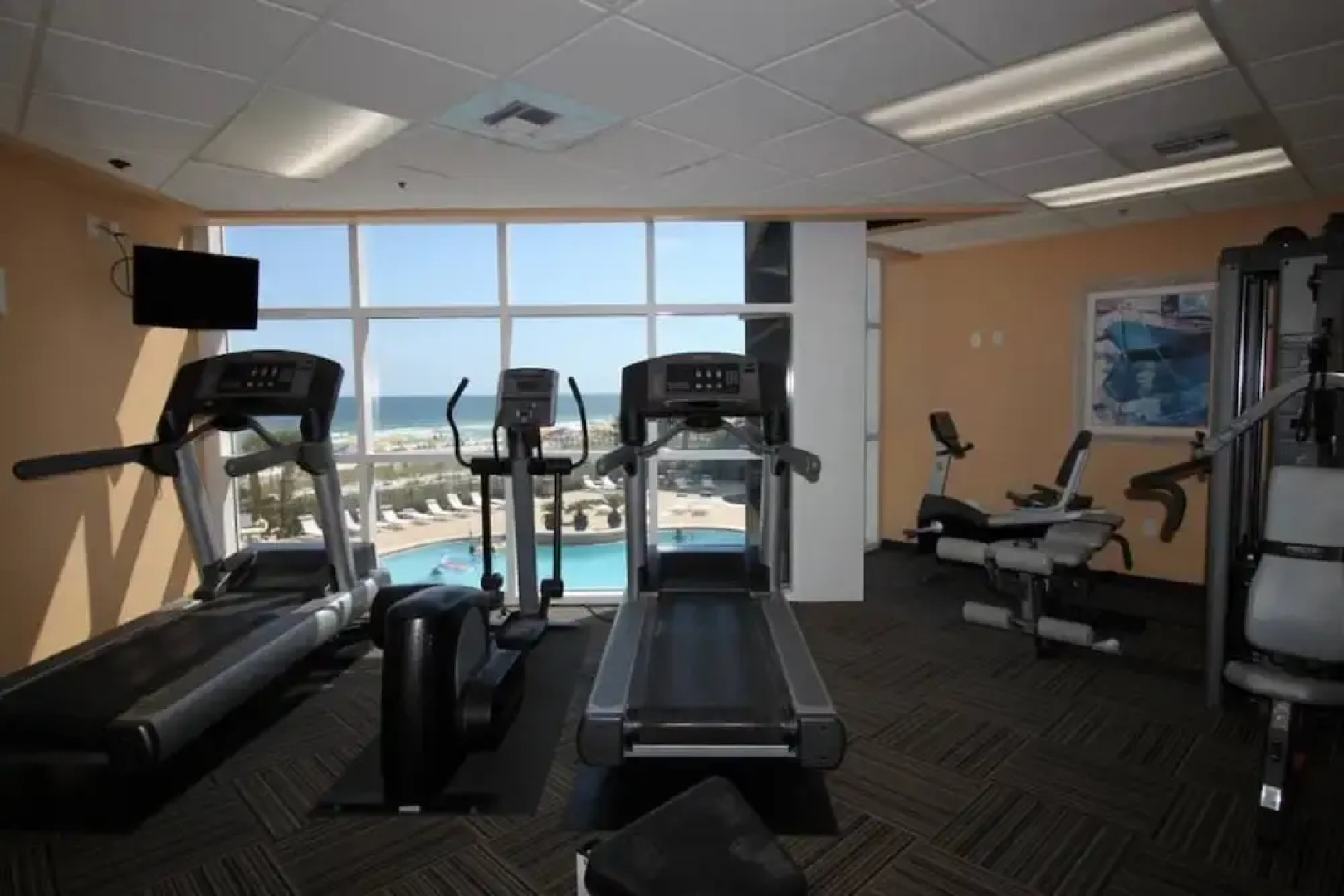 Palacio Condos by Hosteeva