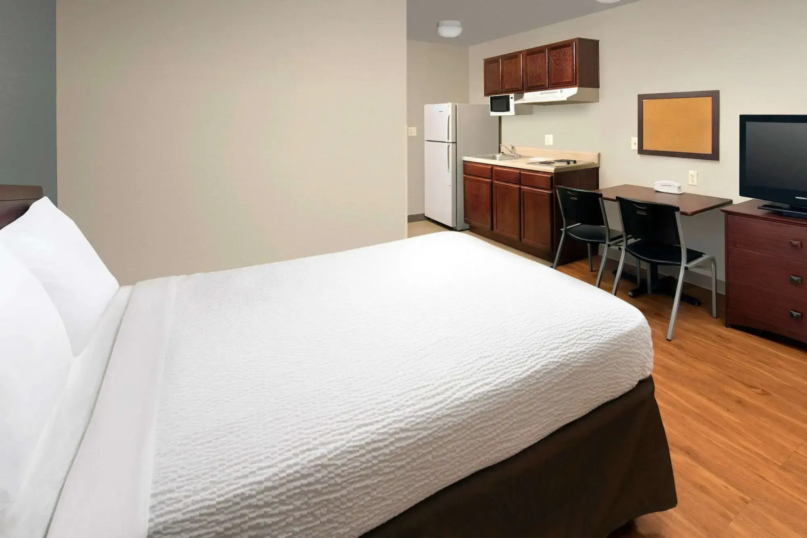 WoodSpring Suites Kansas City Liberty